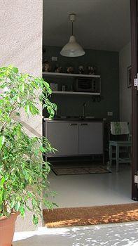 La Salvia E Il Lampone Bed & Breakfast *